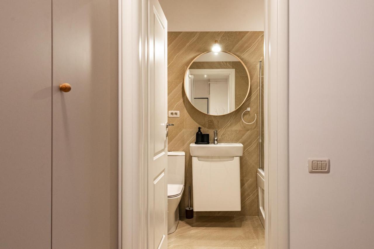 Central Spacious Apartment 506 Bucarest Extérieur photo